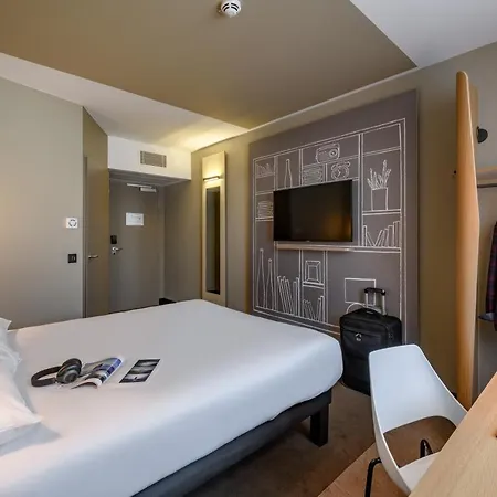 Ibis Zentrum Готель