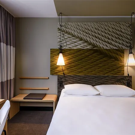 Ibis Zentrum Готель