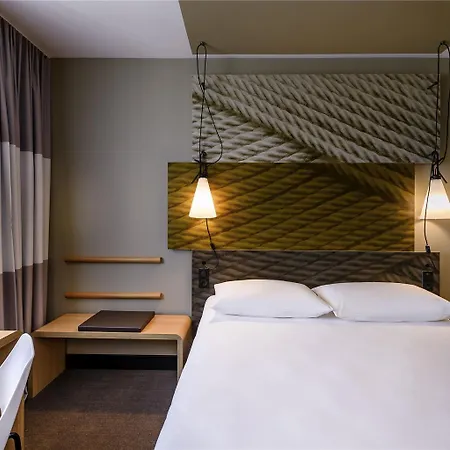 Ibis Zentrum فندق